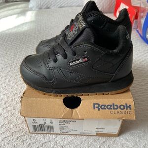 Toddler shoes reebok